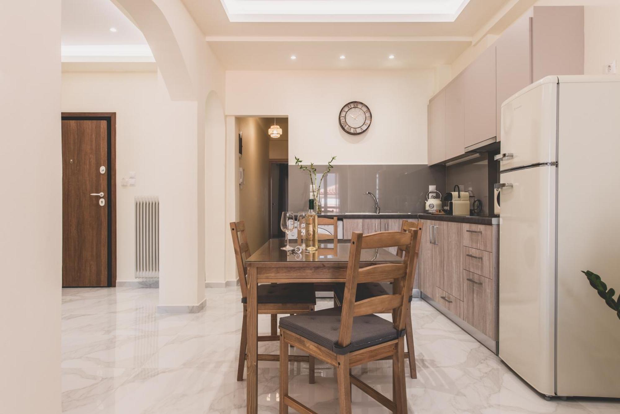 Luxury Flat In Historical Athens-Livingstone Opal Atenas Exterior foto